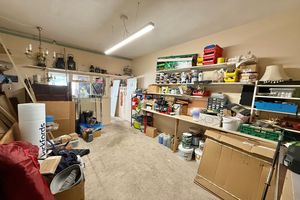 Workshop/Hobby Space- click for photo gallery